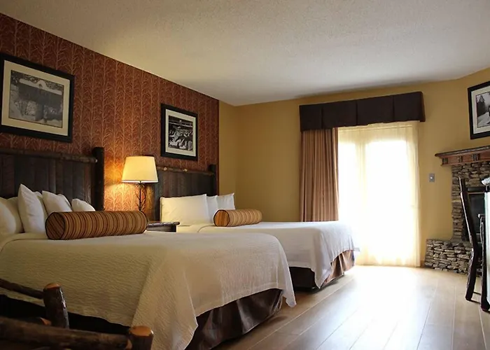 Old Creek Lodge