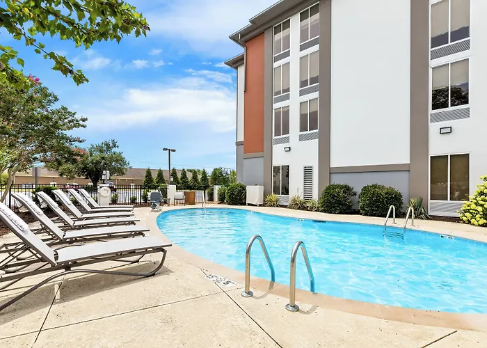 Holiday Inn Express Nashville-Hendersonville By Ihg