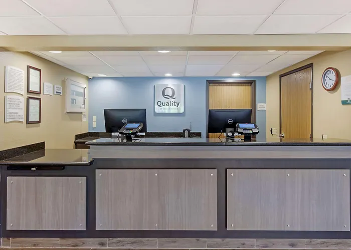 Quality Inn Oshkosh Aviation Park