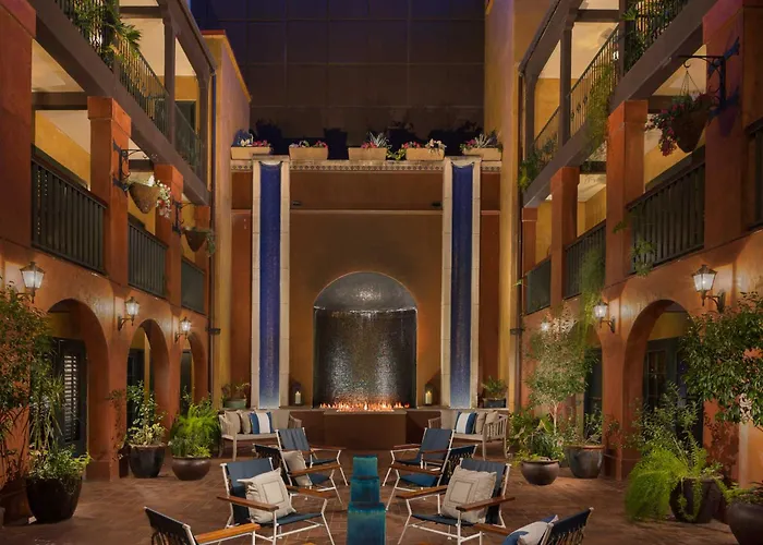 Hotel Valencia Riverwalk, Valencia Collection