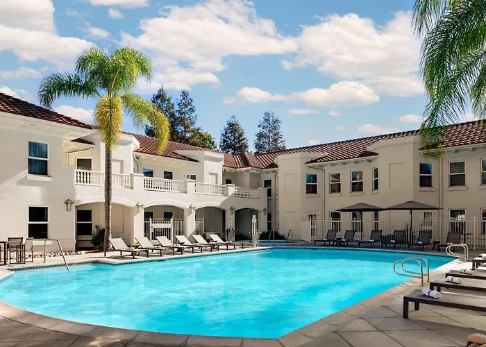 Hayes Mansion San Jose, Curio Collection By Hilton