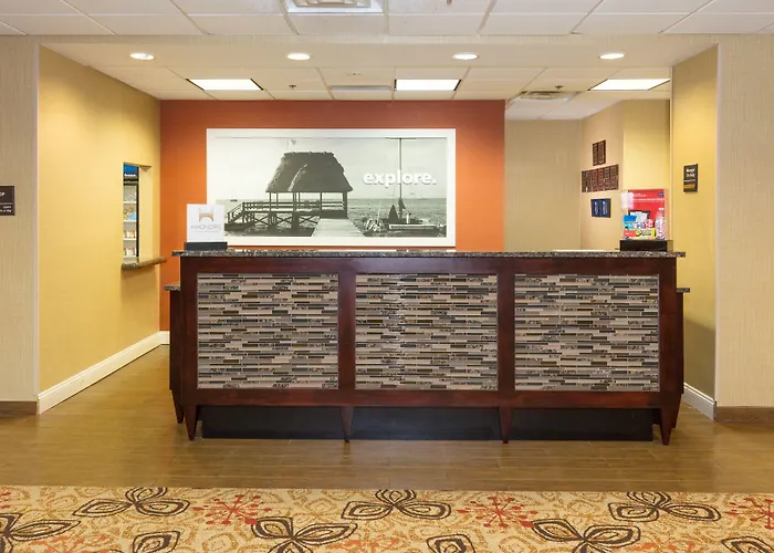 Hampton Inn & Suites Jacksonville-Airport
