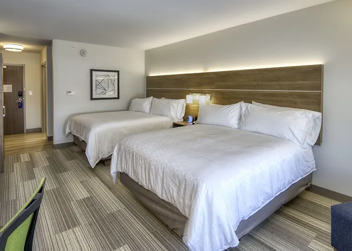 Holiday Inn Express & Suites Lincoln Airport By Ihg