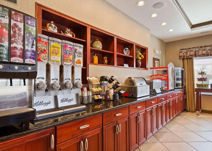 Best Western Plus Montezuma Inn And Suites