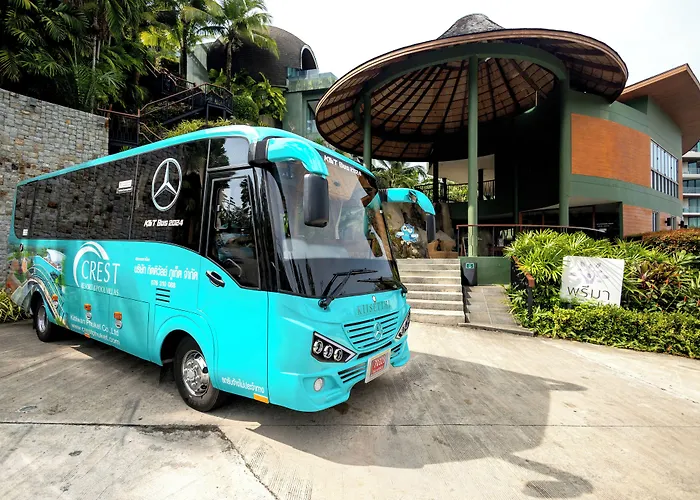 Crest Resort & Pool Villas