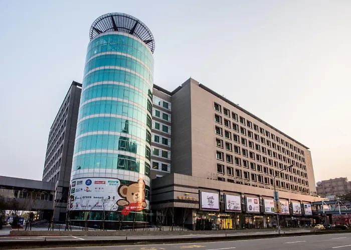 Fullon Hotel Taoyuan Airport Access Mrt A8
