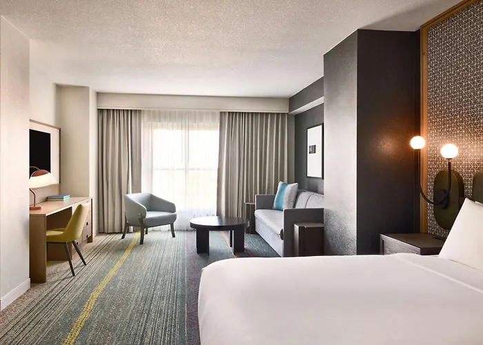 Renaissance Phoenix Glendale Hotel & Conference Center