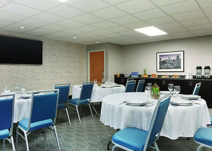 Four Points By Sheraton Raleigh Arena