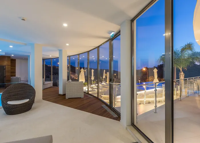Caneiros Luxury House & Suites