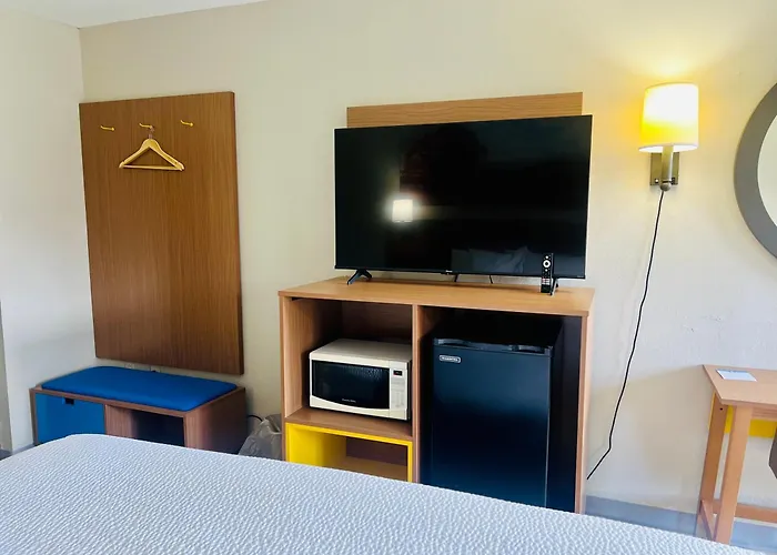 Days Inn By Wyndham Jellico - Tennessee State Line