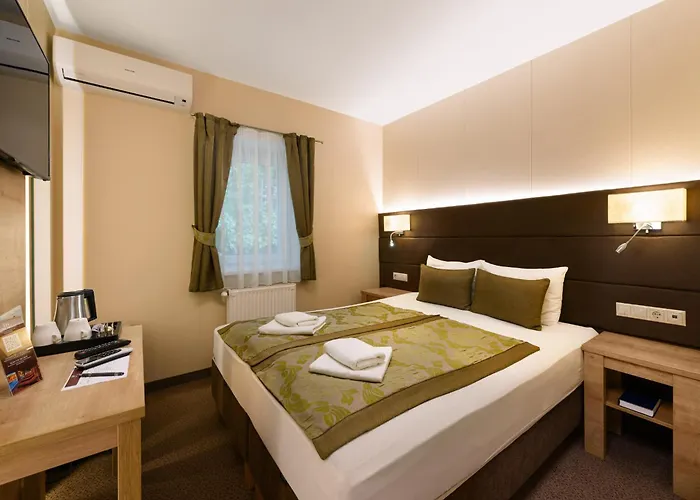 Hotel Honti Wellness Es Konferencia Szalloda