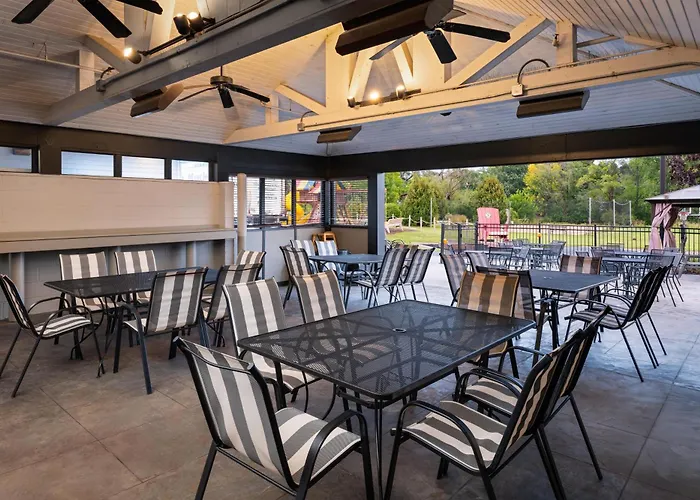 Best Western Premier Bridgewood Hotel Resort