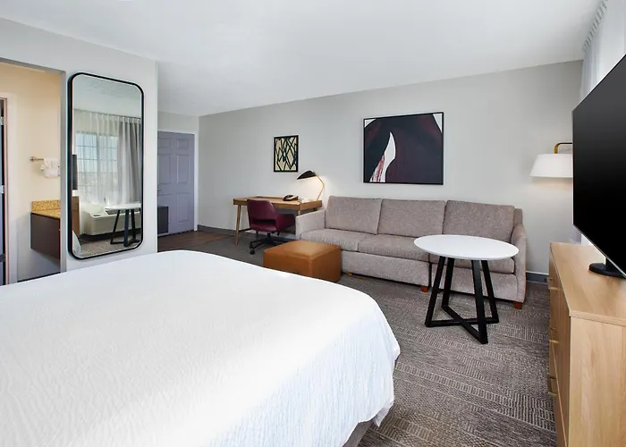 Staybridge Suites Lincoln North East By Ihg