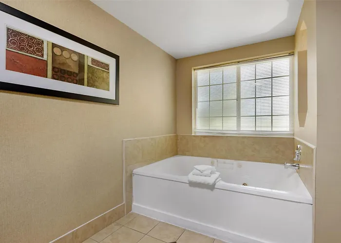 Best Western Plus Prairie Inn