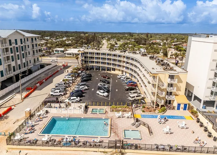 Outrigger Beach Club Resort By Coolvacay