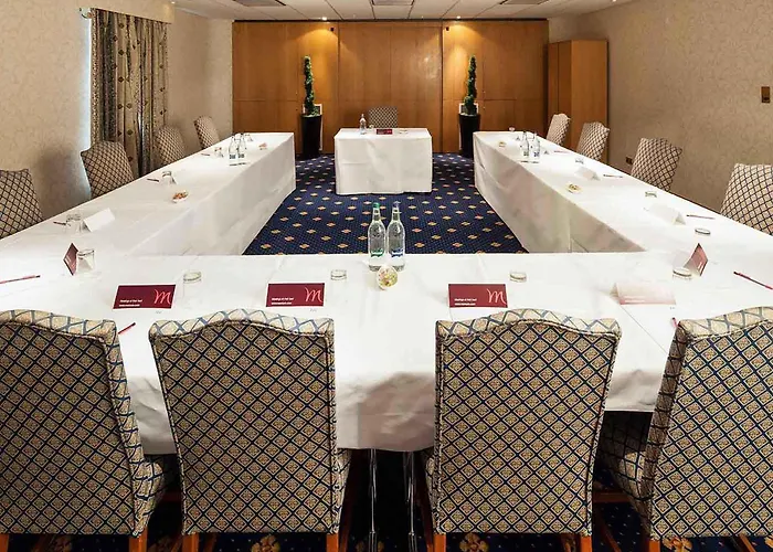 Mercure York Fairfield Manor Hotel