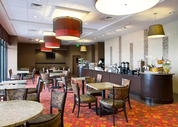 Ramada Plaza By Wyndham Orlando Resort & Suites Intl Drive - Newly Renovated!