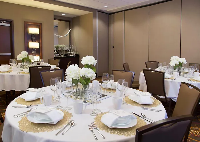 Ramada Plaza By Wyndham Orlando Resort & Suites Intl Drive - Newly Renovated!