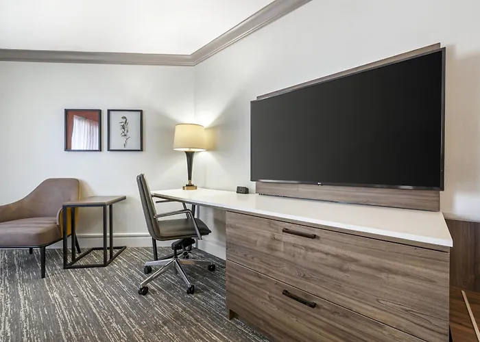 Best Western Premier Denver East