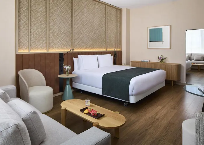 Nh Valencia Center Hotel