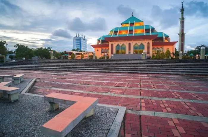 The Golden Bay Hotel Batam