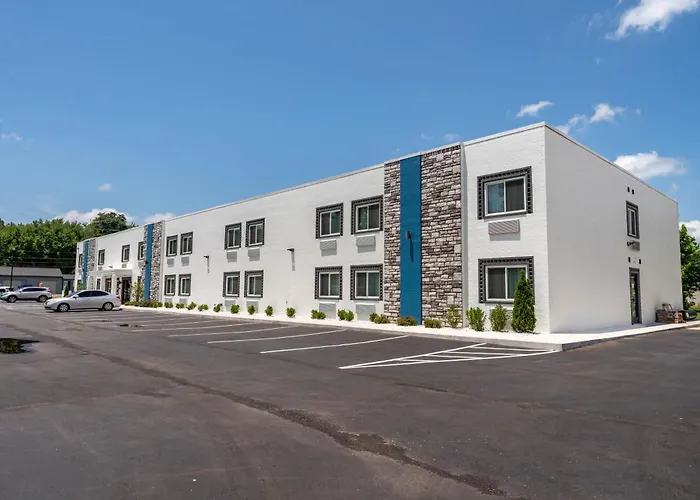 Hummingbird Hotel