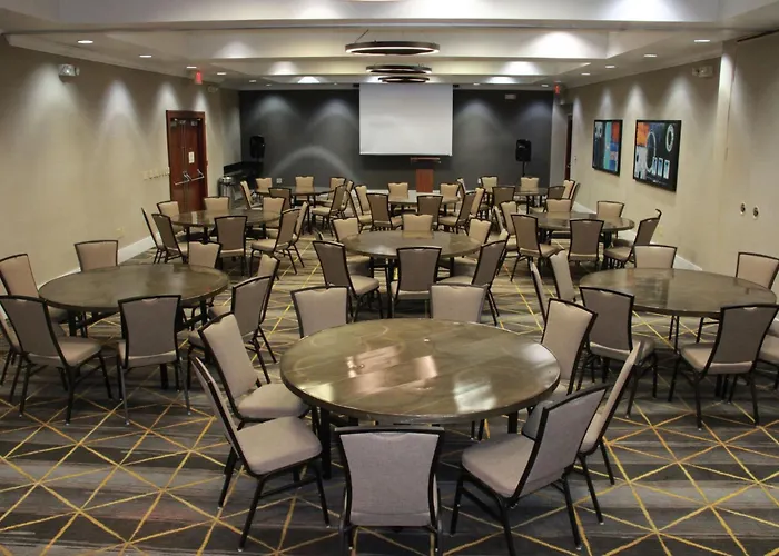 Holiday Inn Atlanta-Gas South Arena Area By Ihg