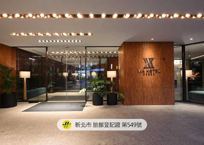Via Hotel Breeze