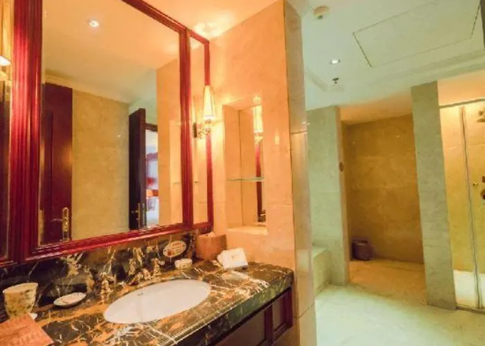 King Century Hotel