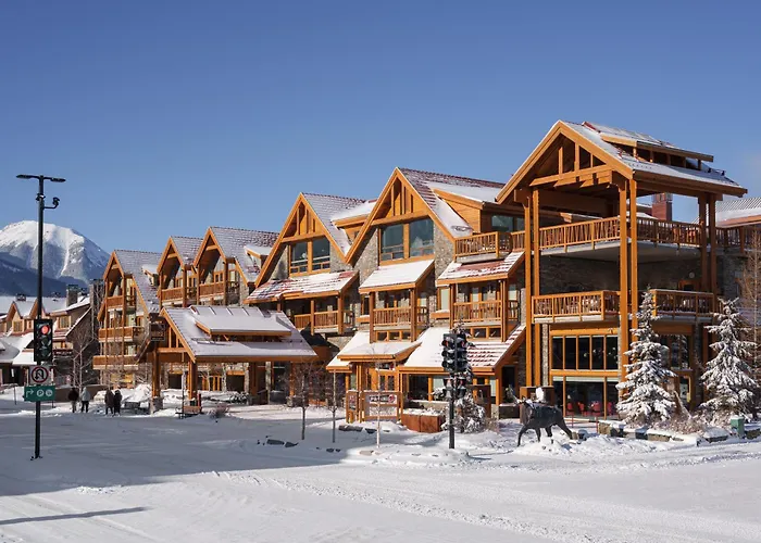 Moose Hotel And Suites