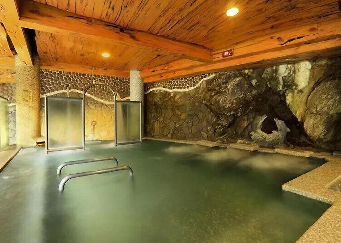 Full Moon Spa