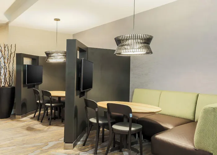 Courtyard By Marriott Pittsburgh Downtown