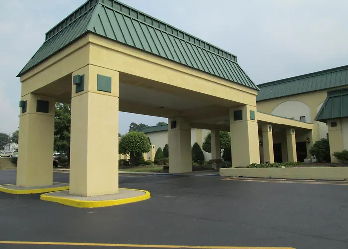 Ramada By Wyndham Indiana