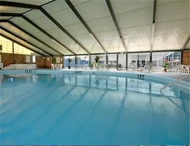 Days Inn Hotel & Conference Center - Meadville