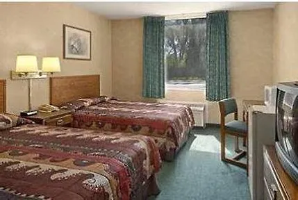 Freeport Plaza Hotel