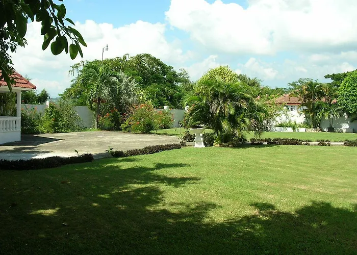Whispering Bamboo Cove Resort